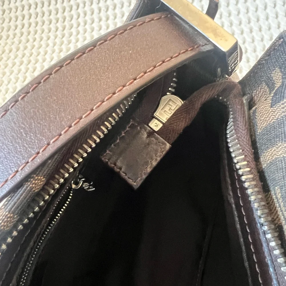 Fendi Zucca Baguette - Picture 9 of 16